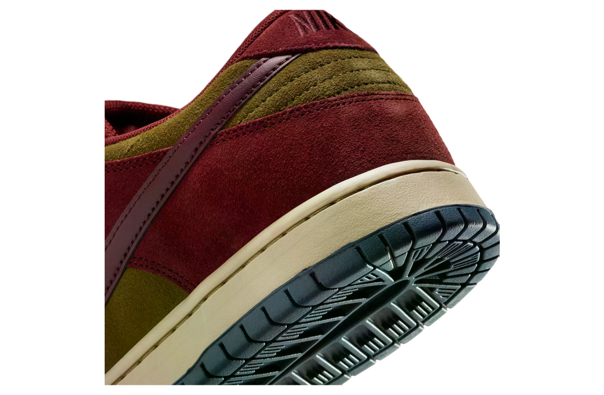 Nike SB Dunk Low Dark Team Red / Burgundy Crush - Image 8
