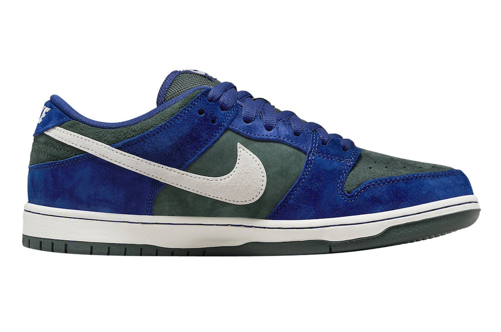 Nike SB Dunk Low Deep Royal Blue - Image 3