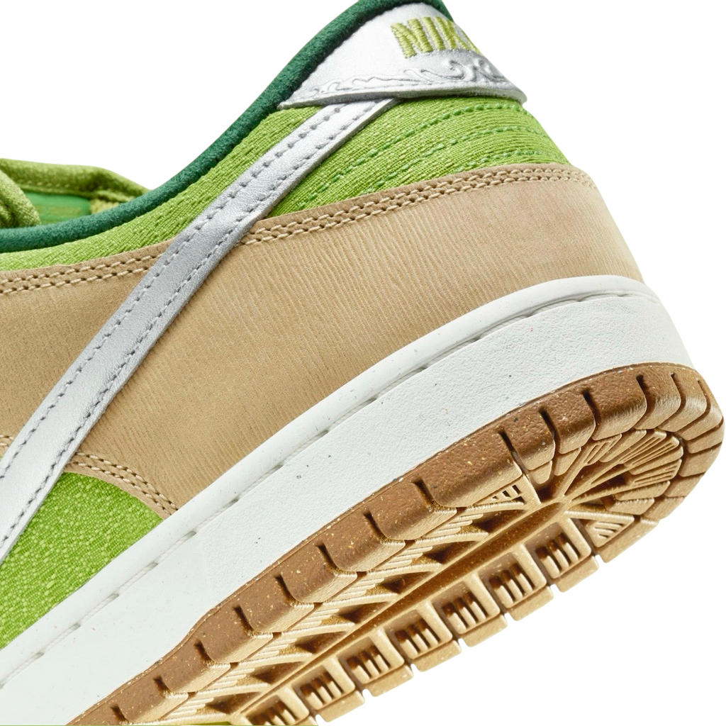 Nike SB Dunk Low Escargot - Image 8