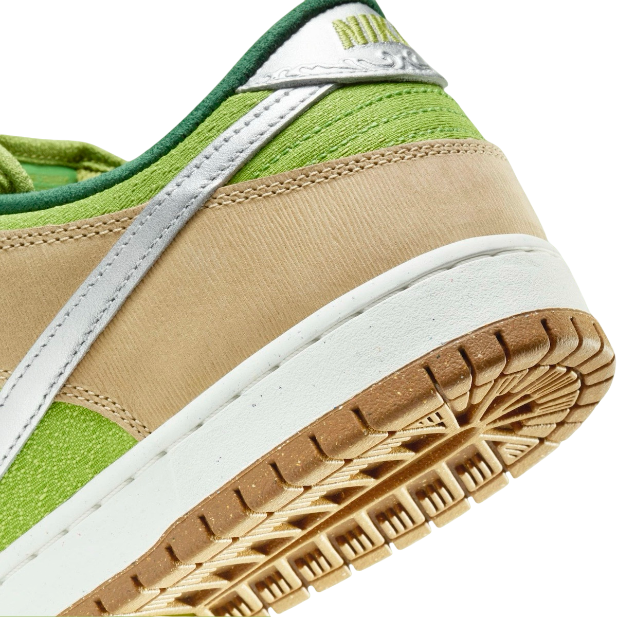 Nike SB Dunk Low Escargot - Image 8