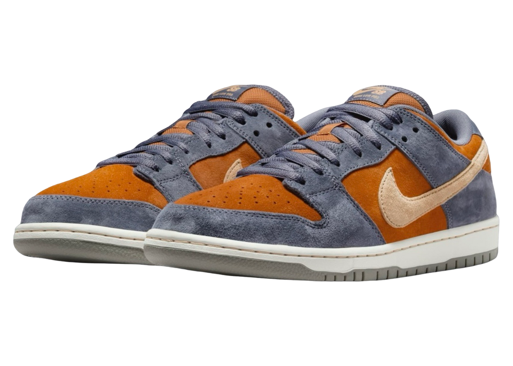 Nike SB Dunk Low Light Carbon - Image 2