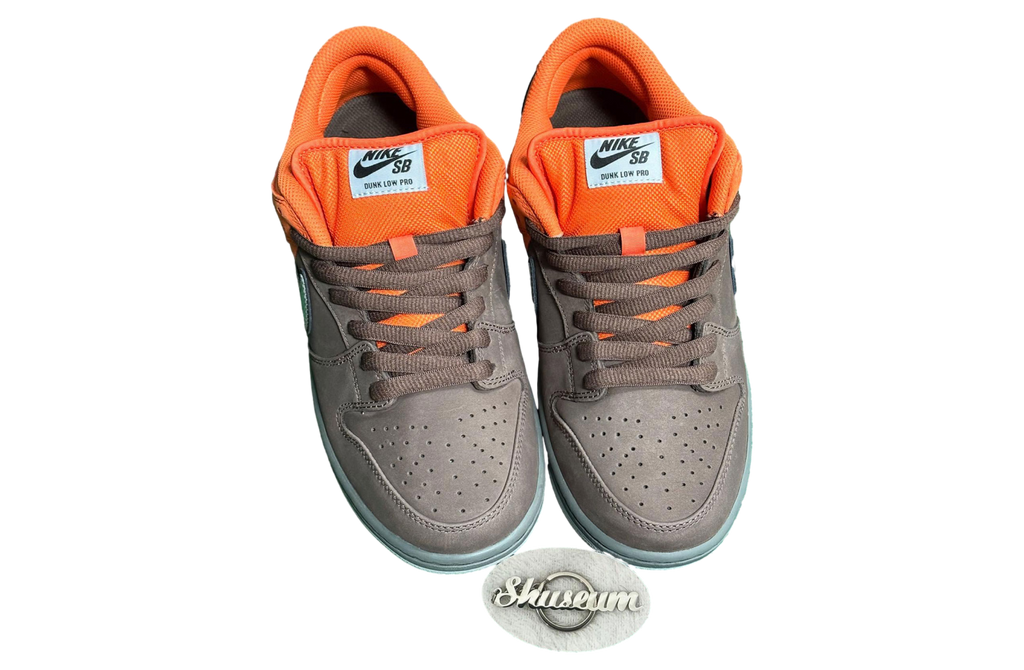 Nike SB Dunk Low Muni Fast Pass Safety Orange / Wolf Grey - Image 22
