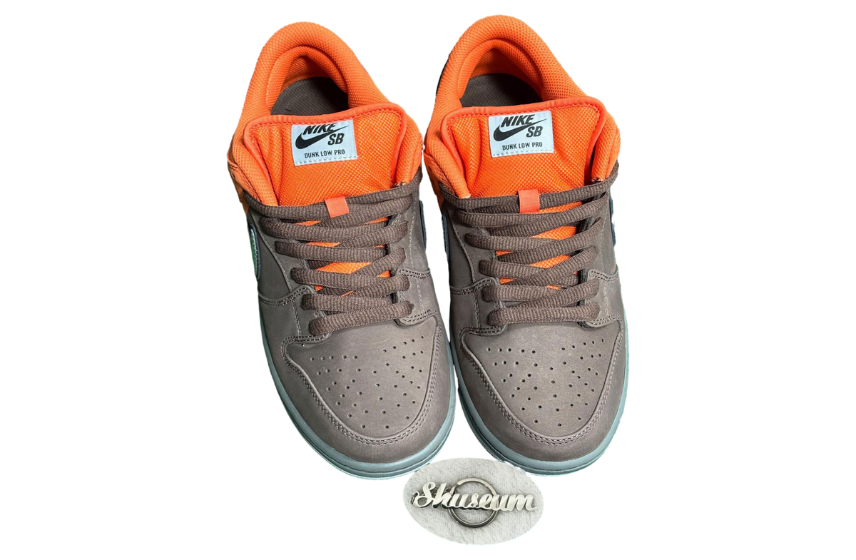 Nike SB Dunk Low Muni Fast Pass Safety Orange / Wolf Grey - Image 22