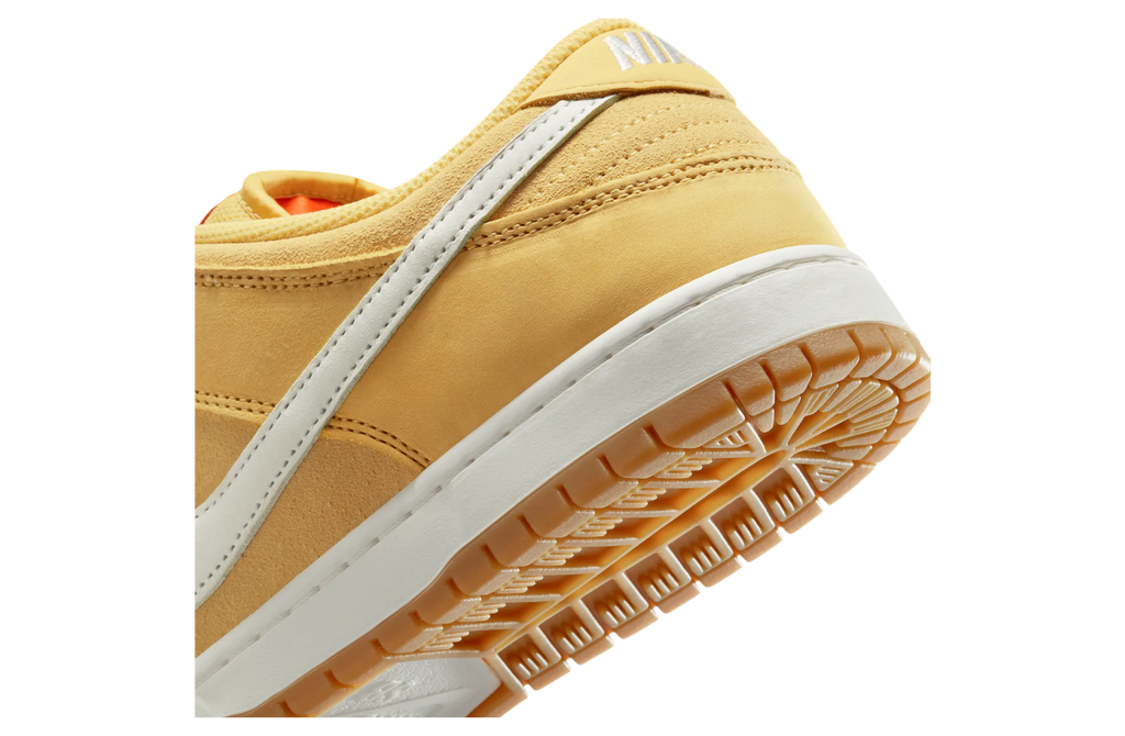 Nike SB Dunk Low Saturn Gold / Sail - Image 8
