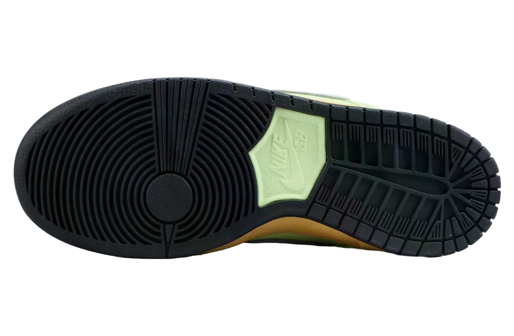 Nike SB Dunk Low Verdugo Mountain Pistachio Frost / Wolf Grey - Image 6