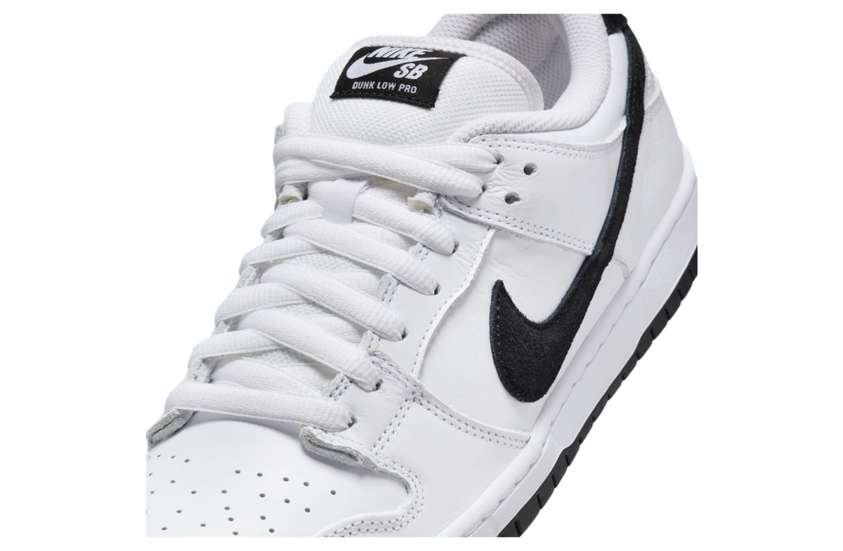 Nike SB Dunk Low White / Black - Image 7