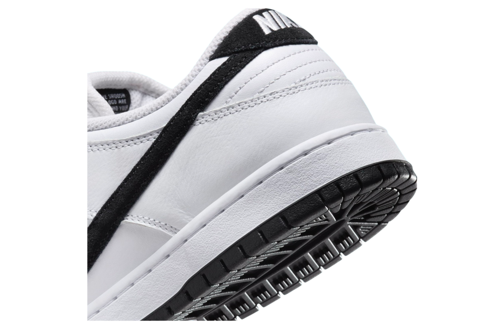 Nike SB Dunk Low White / Black - Image 8