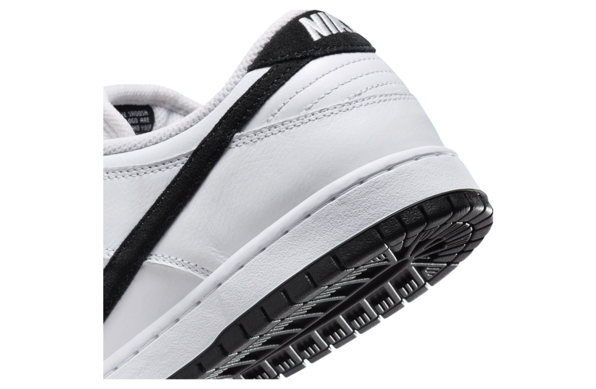 Nike SB Dunk Low White / Black - Image 8