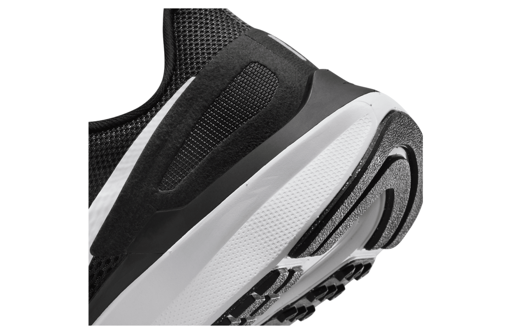 Nike Structure 25 WMNS Black / Dark Smoke Grey - Image 9