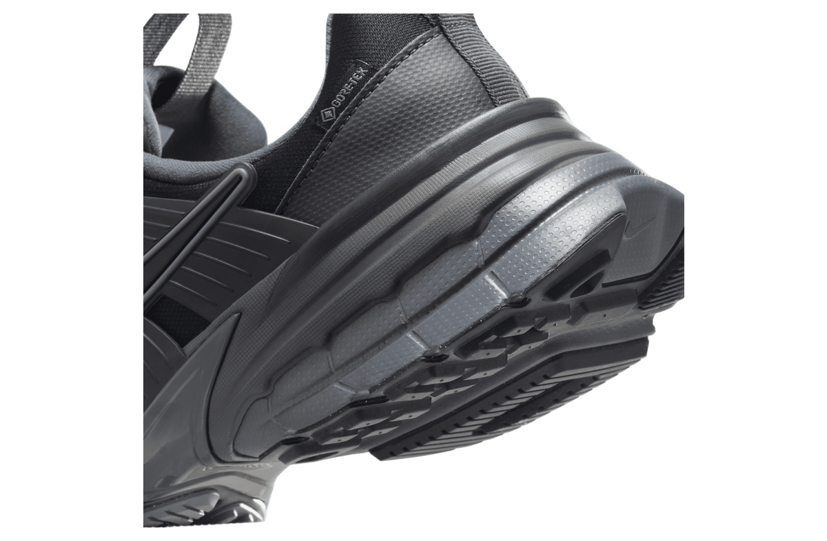 Nike V2k Run Gore-Tex WMNS Black / Iron Grey - Image 8