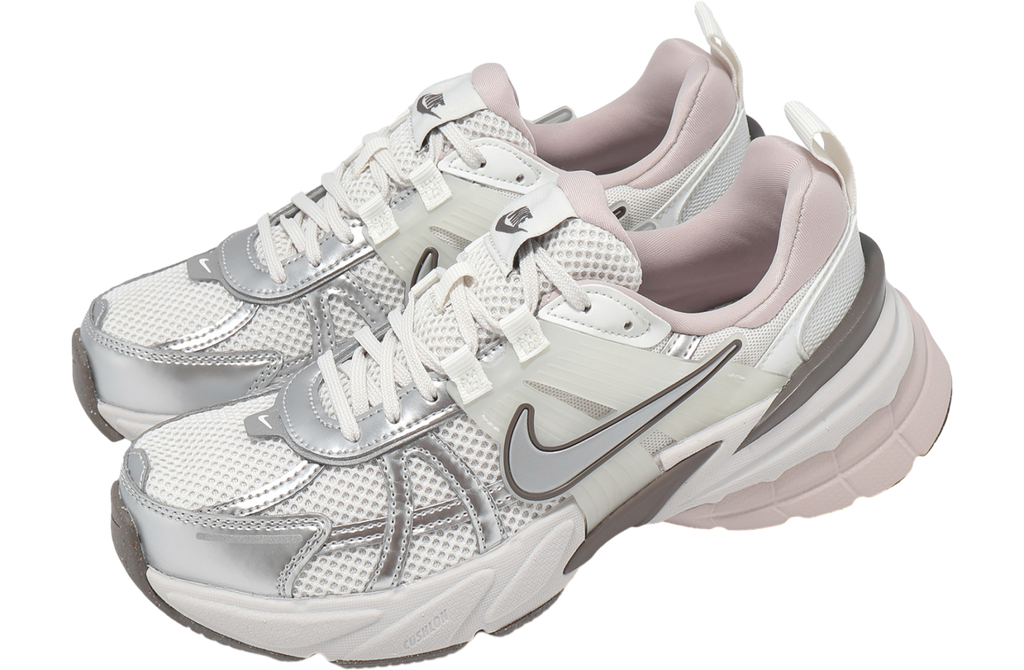 Nike V2K Run WMNS Platinum Tint / Metallic Silver - Image 7