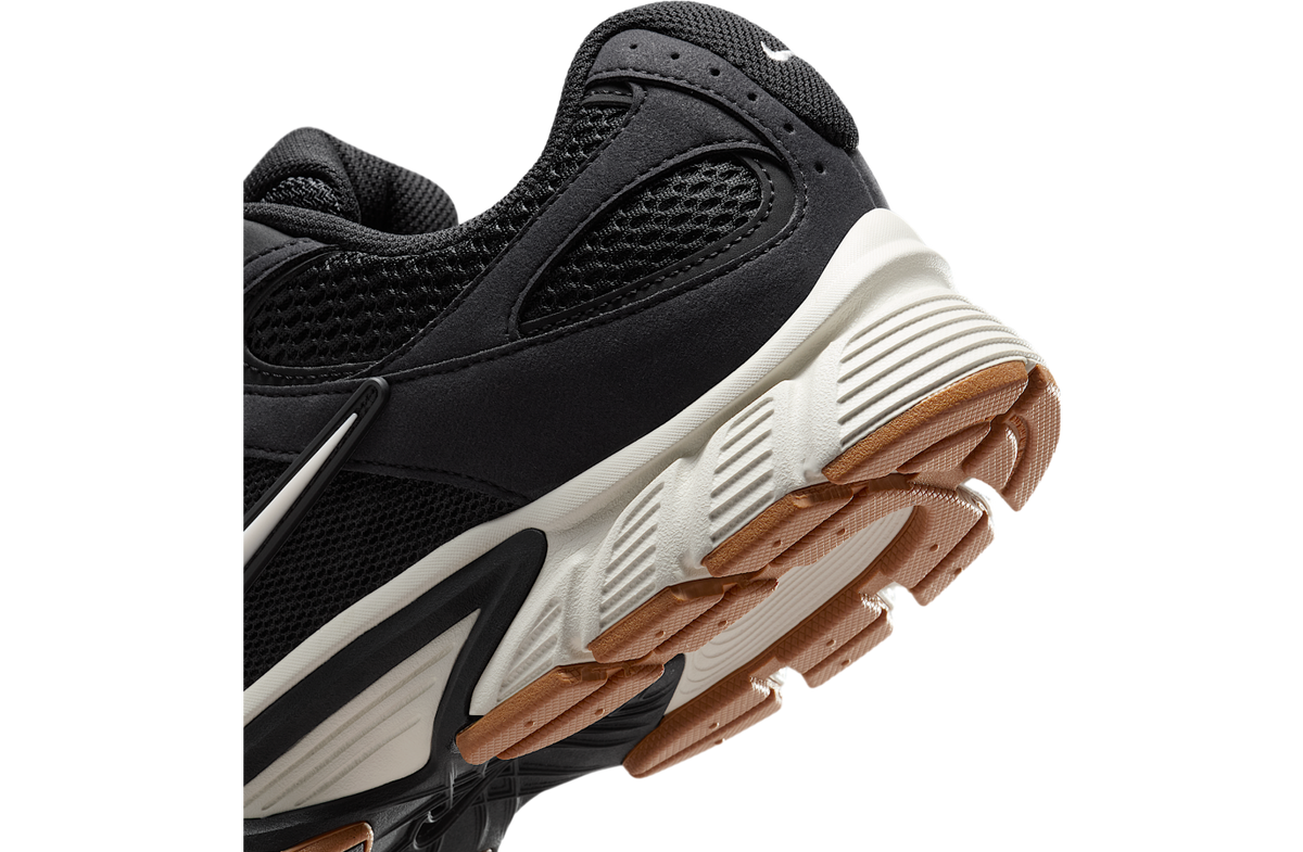 Nike V5 Rnr Black / Gum Medium Brown - Image 8