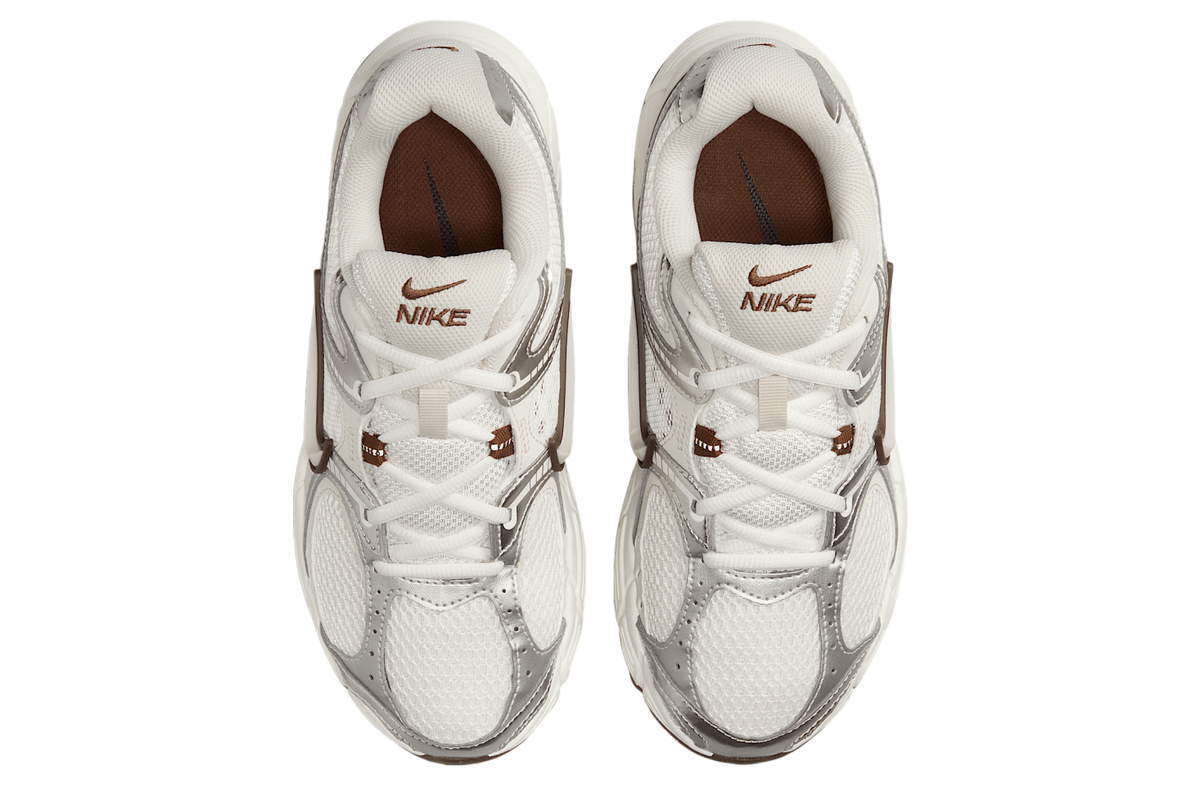 Nike V5 Rnr WMNS Sail / Fauna Brown - Image 4