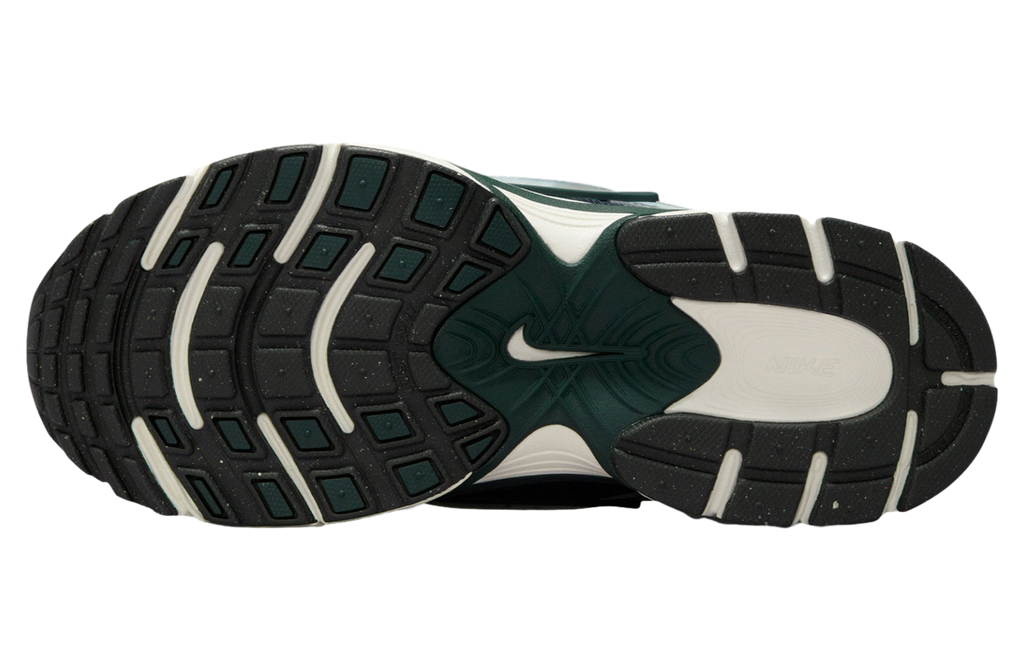 Nike V5 RNR WMNS Seaweed / Metallic Silver - Image 3