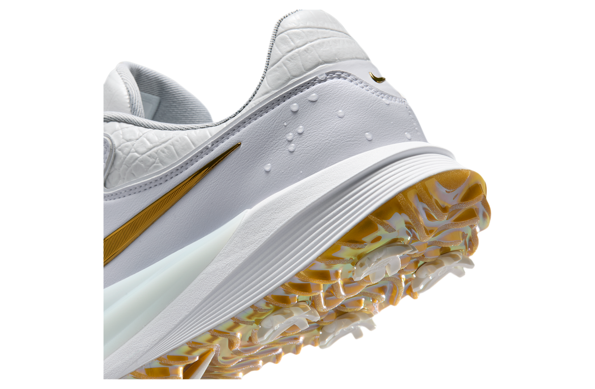 Nike Victory Pro 4 White / Metallic Gold - Image 9
