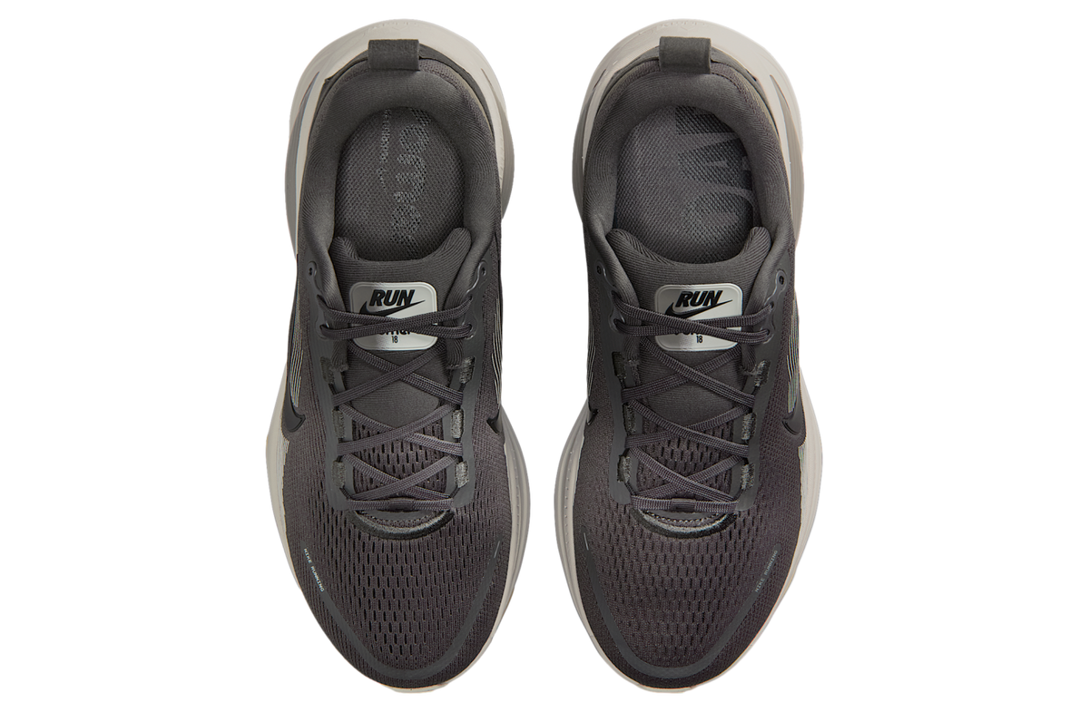 Nike Vomero 18 Medium Ash / College Grey - Image 4