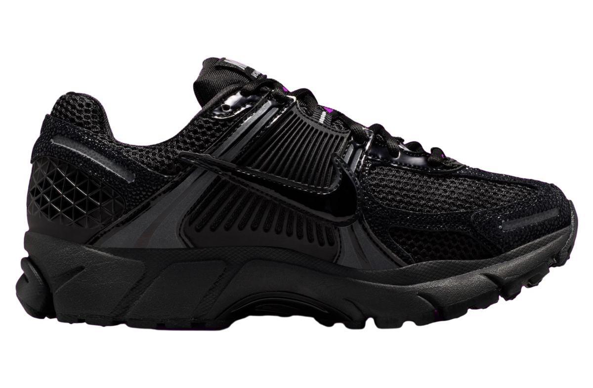 Nike Vomero 5 WMNS Black / Metallic Silver - Image 2