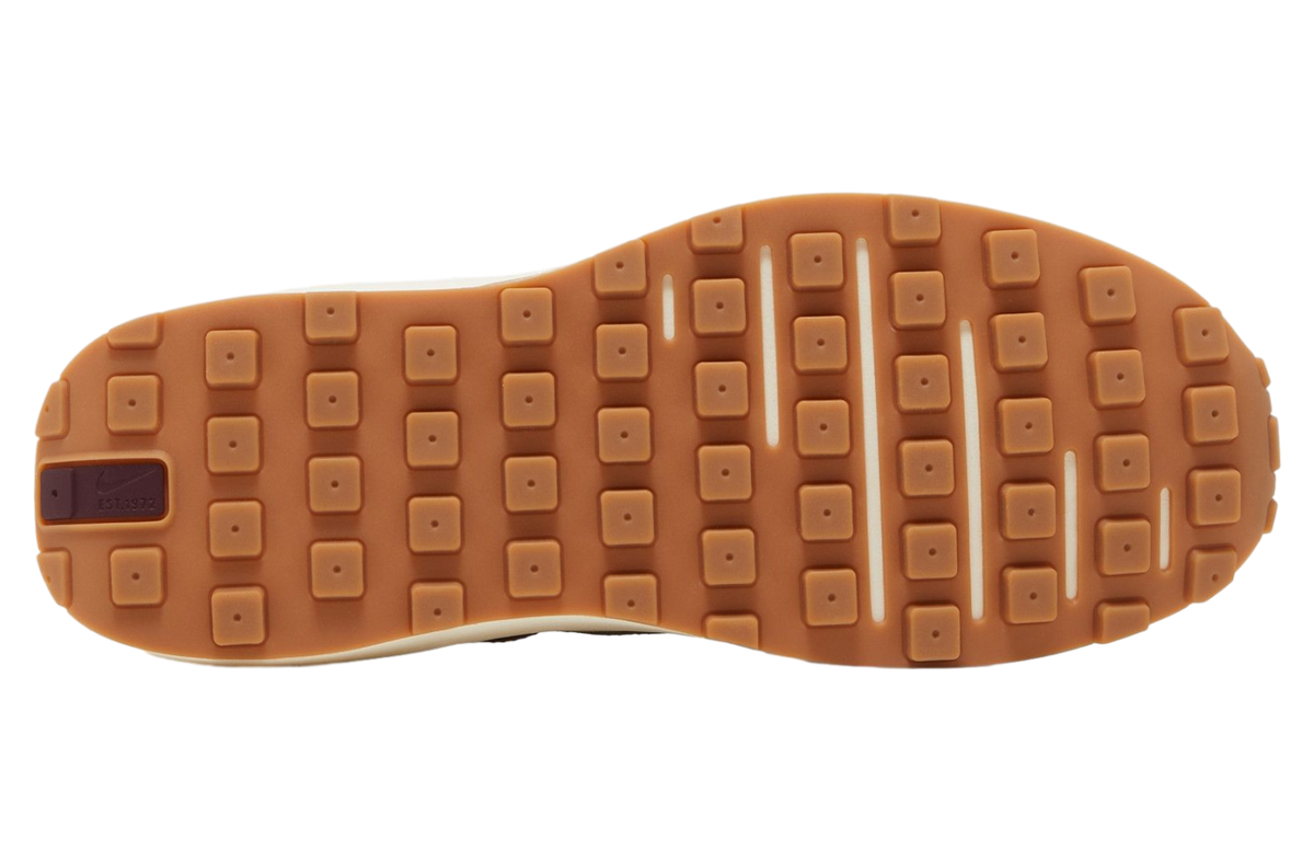 Nike Waffle One SE Night Maroon - Image 3