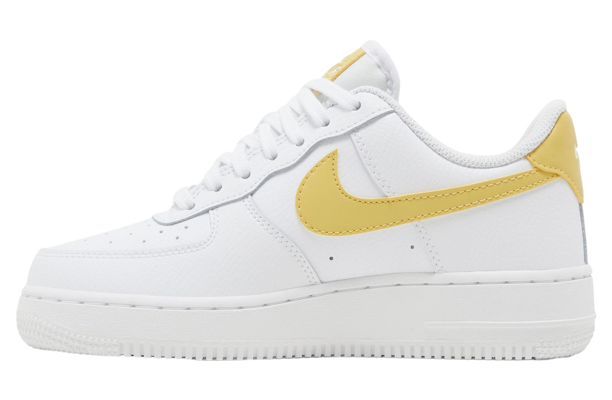 Nike Wmns Air Force 1 07 Saturn Gold - Image 2