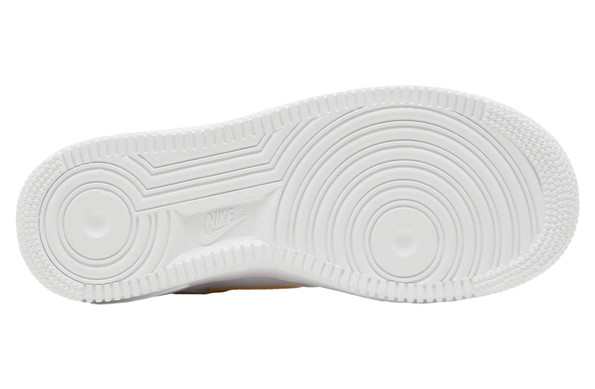 Nike Wmns Air Force 1 07 Saturn Gold - Image 3