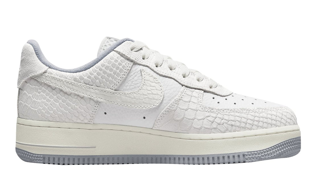 Nike WMNS Air Force 1 Low Summit White Wolf Grey - Image 3