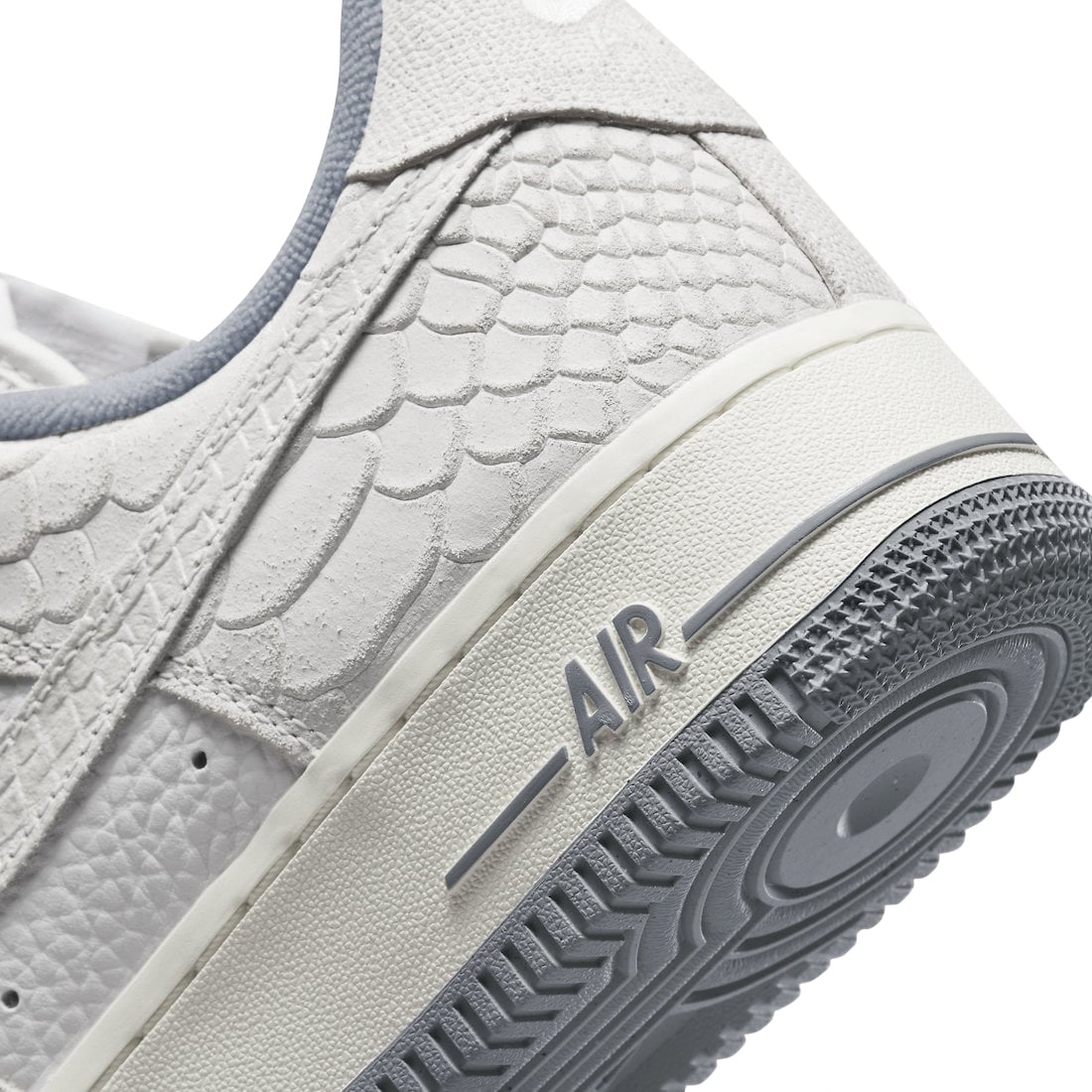 Nike WMNS Air Force 1 Low Summit White Wolf Grey - Image 8