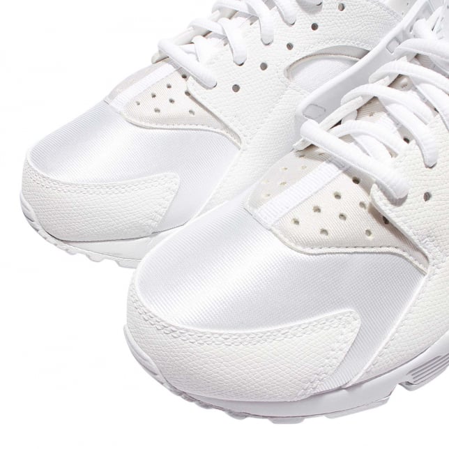 Nike WMNS Air Huarache Triple White - Image 6