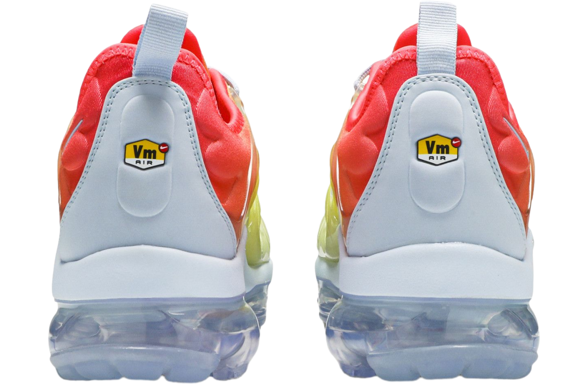Nike Wmns Air Vapormax Plus Sunrise - Image 4