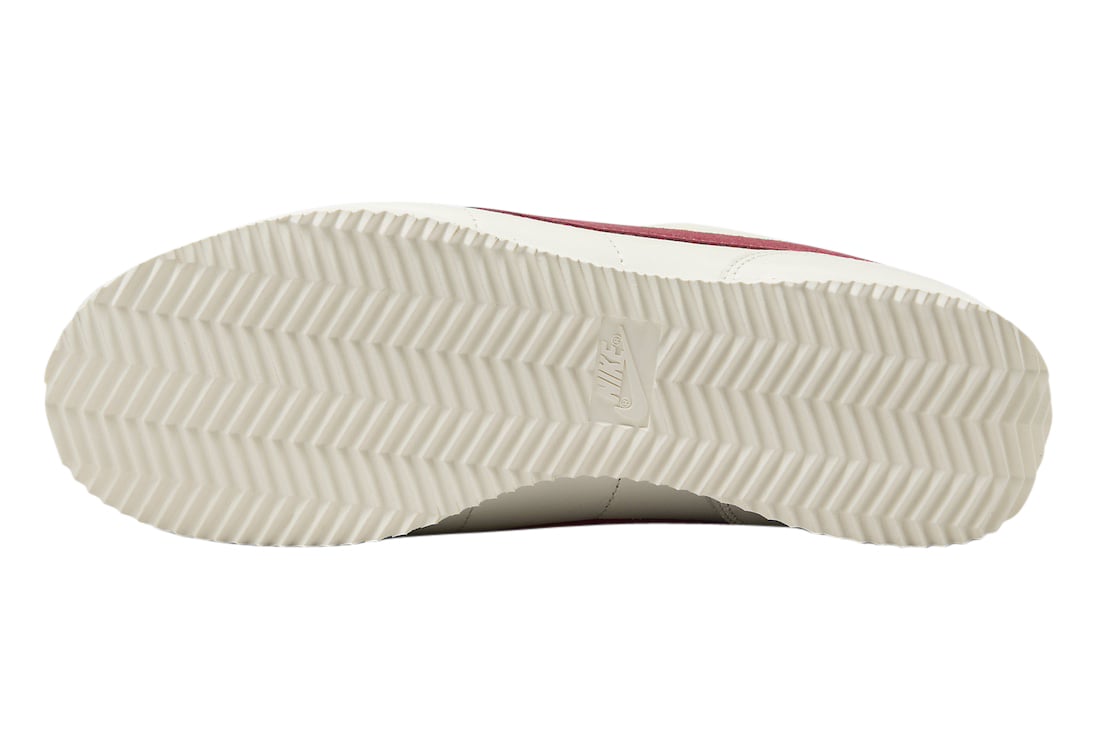 Nike WMNS Cortez Valentine’s Day - Image 6