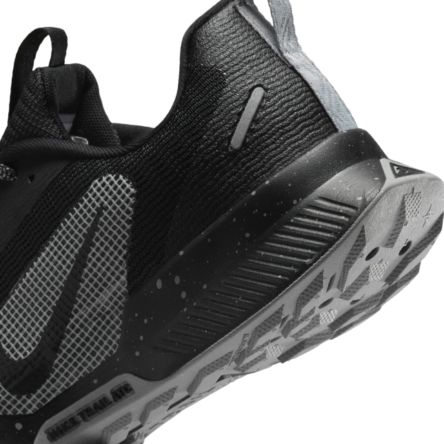Nike Wmns Juniper Trail 3 Black / Wolf Grey - Image 6