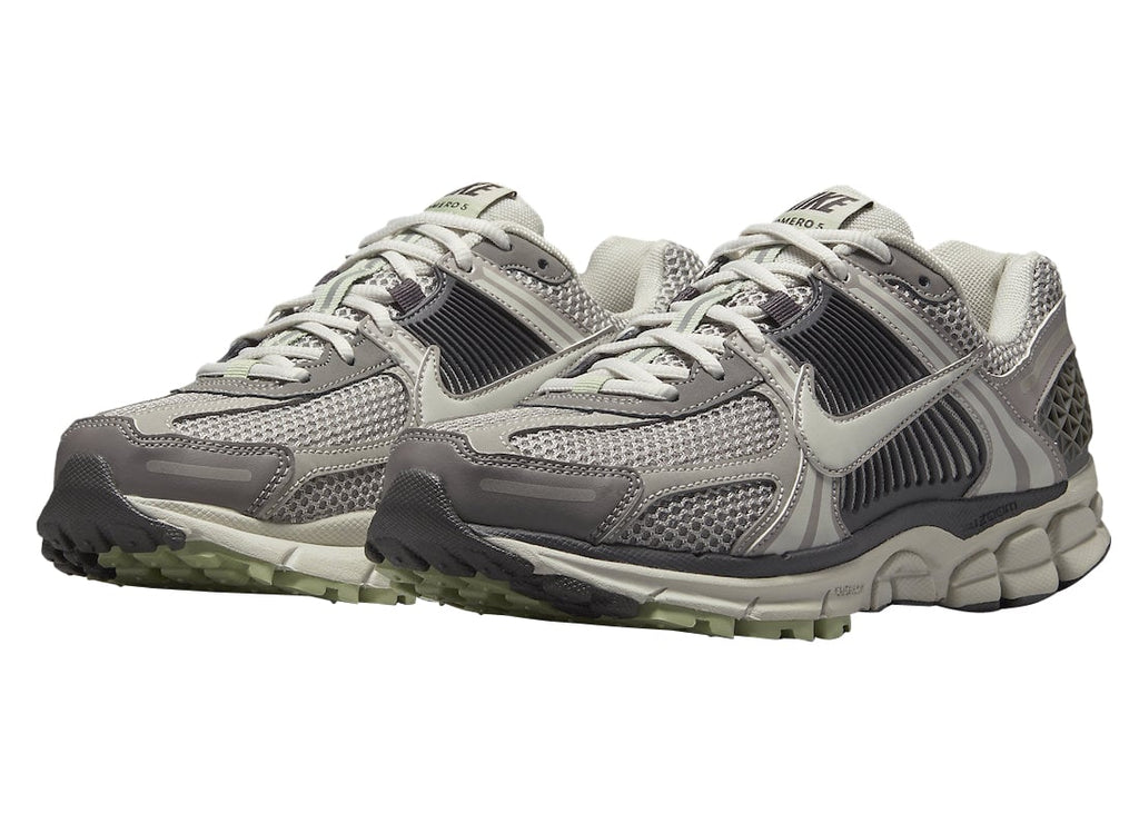 Nike WMNS Zoom Vomero 5 Cobblestone - Image 2