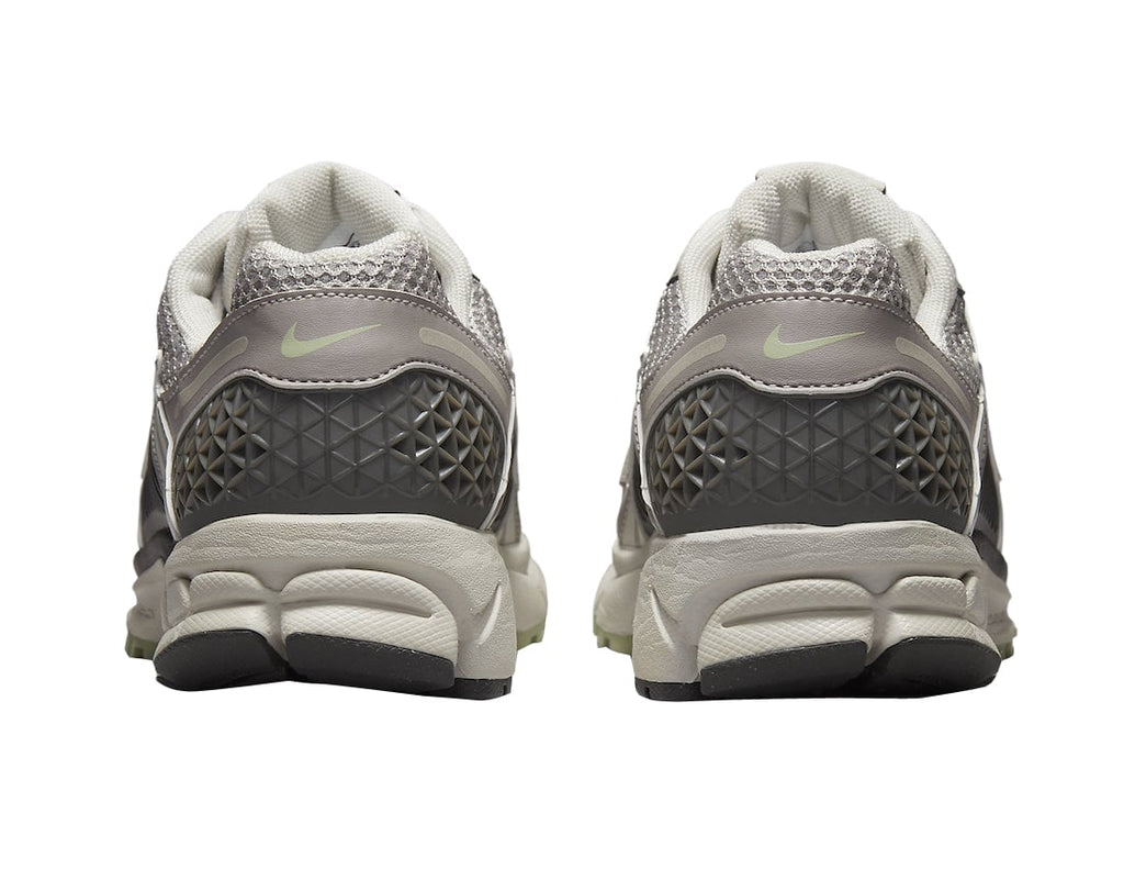 Nike WMNS Zoom Vomero 5 Cobblestone - Image 5