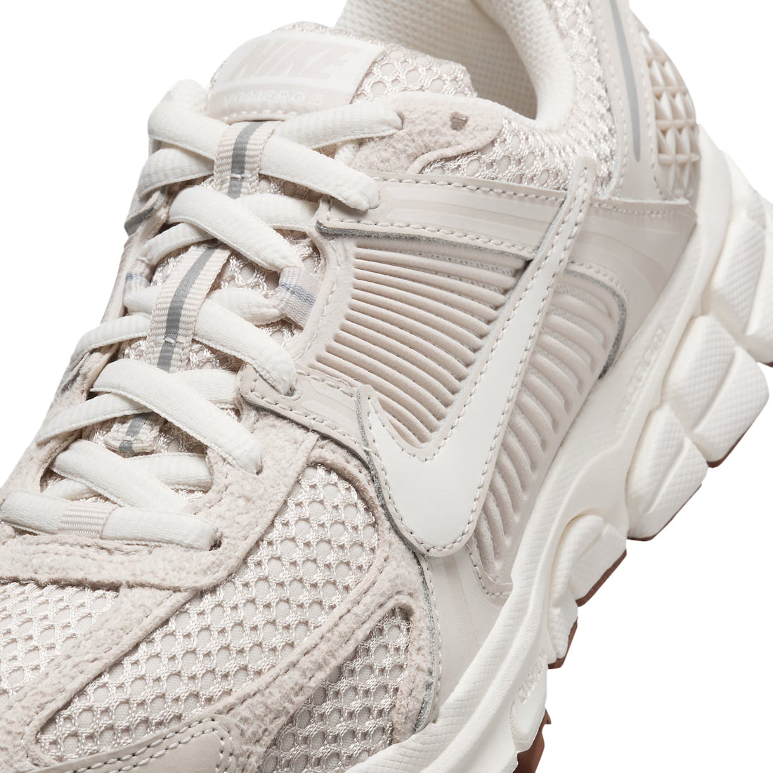 Nike WMNS Zoom Vomero 5 Light Orewood Brown - Image 6