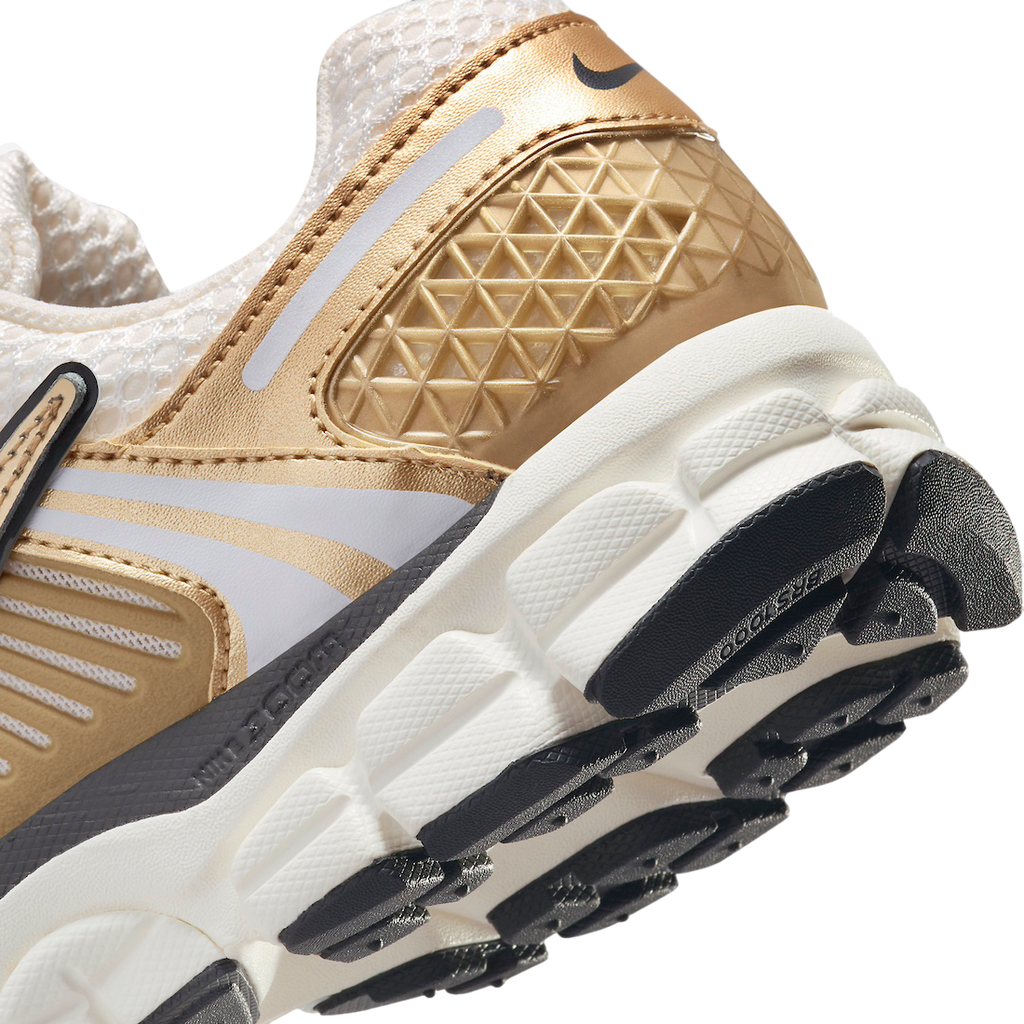 Nike WMNS Zoom Vomero 5 Metallic Gold - Image 8