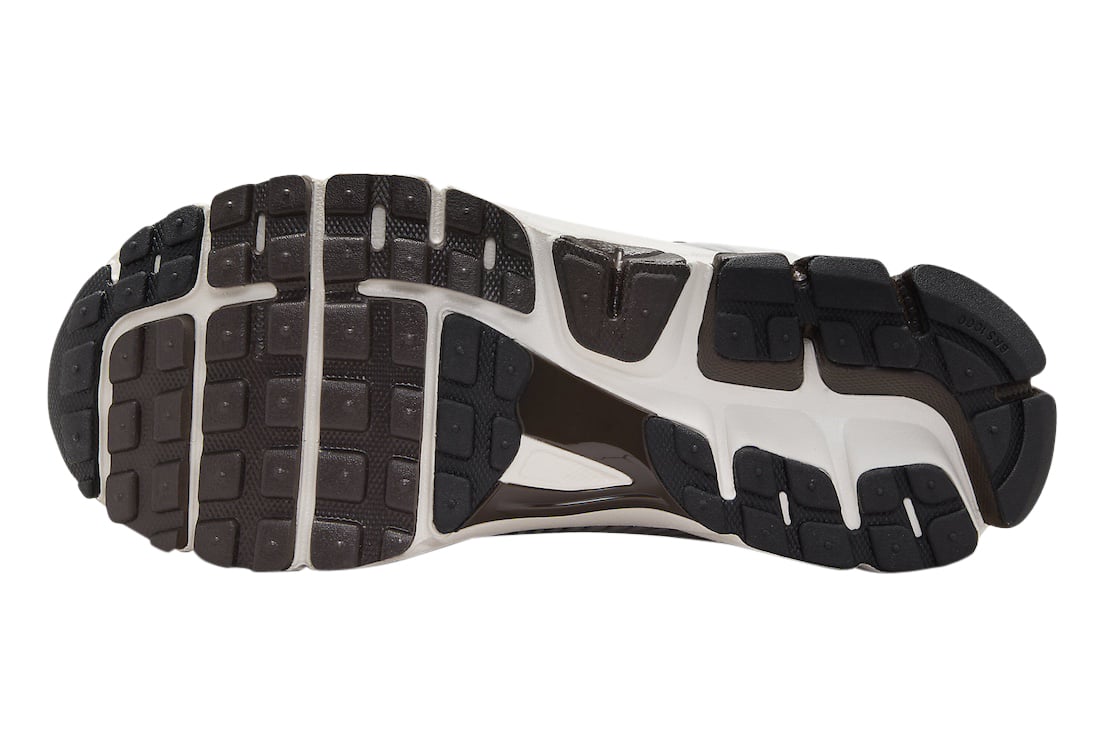 Nike WMNS Zoom Vomero 5 Phantom - Image 6