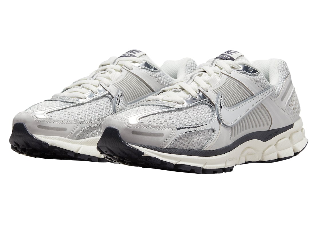 Nike WMNS Zoom Vomero 5 Photon Dust - Image 2