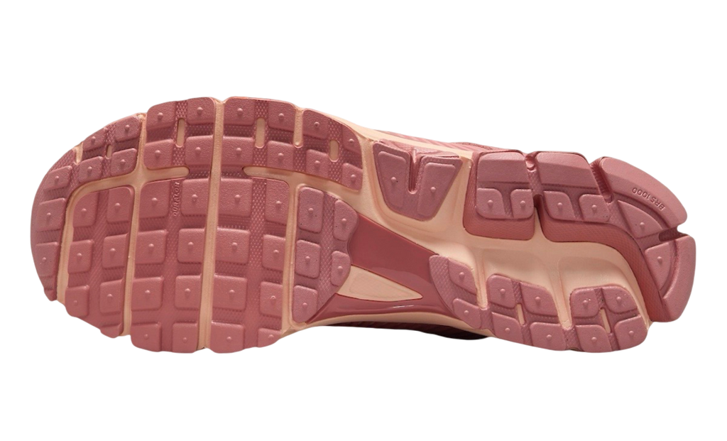 Nike WMNS Zoom Vomero 5 Red Stardust - Image 6