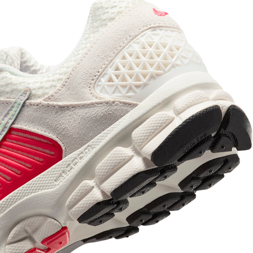 Nike WMNS Zoom Vomero 5 Sail Siren Red - Image 8