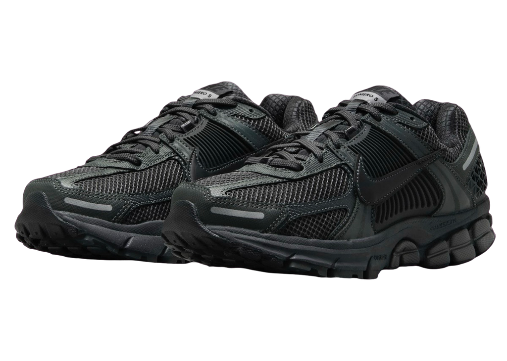 Nike WMNS Zoom Vomero 5 Triple Black - Image 2
