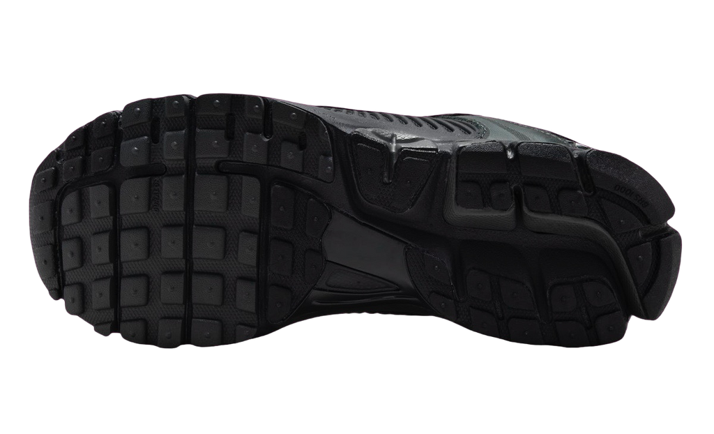 Nike WMNS Zoom Vomero 5 Triple Black - Image 6