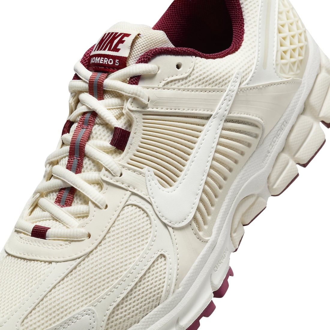 Nike WMNS Zoom Vomero 5 Valentine’s Day - Image 7