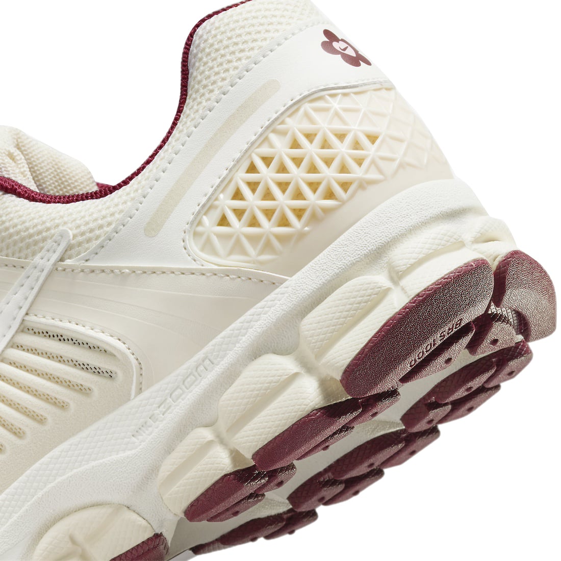 Nike WMNS Zoom Vomero 5 Valentine’s Day - Image 8