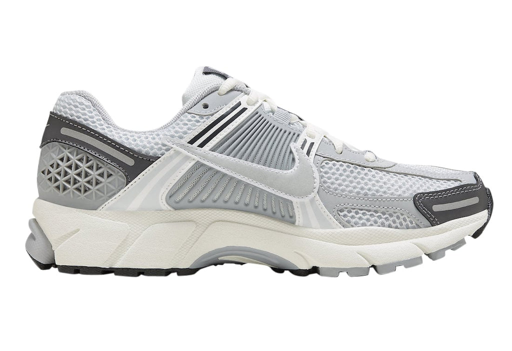 Nike WMNS Zoom Vomero 5 Wolf Grey Cool Grey - Image 3