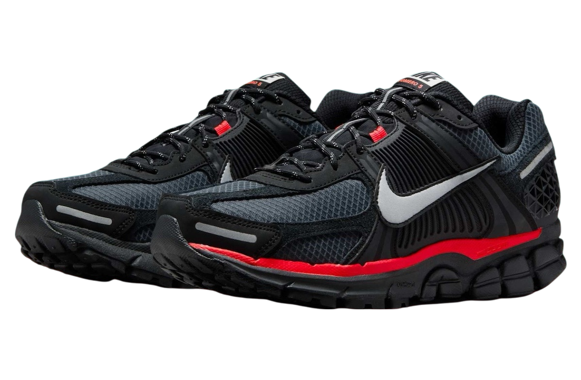 Nike Zoom Vomero 5 Bred Black / University Red - Image 4