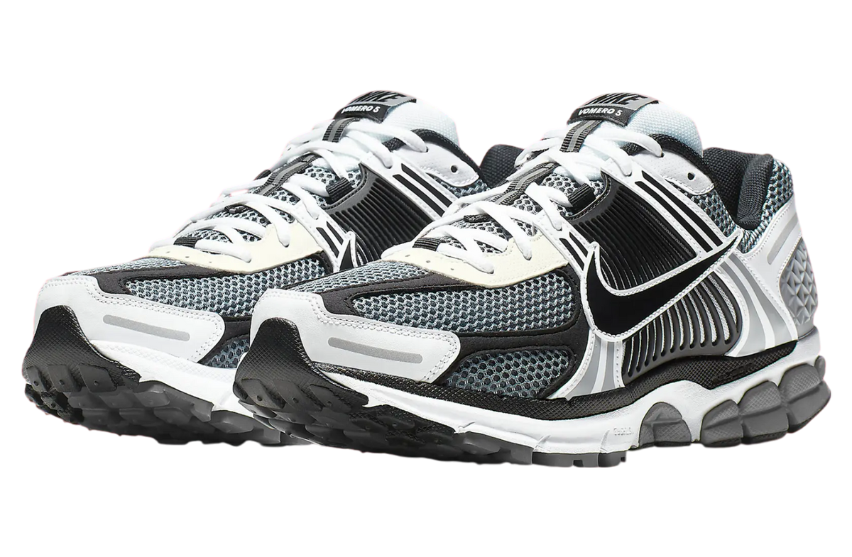 Nike Zoom Vomero 5 Dark Grey Black - Image 2
