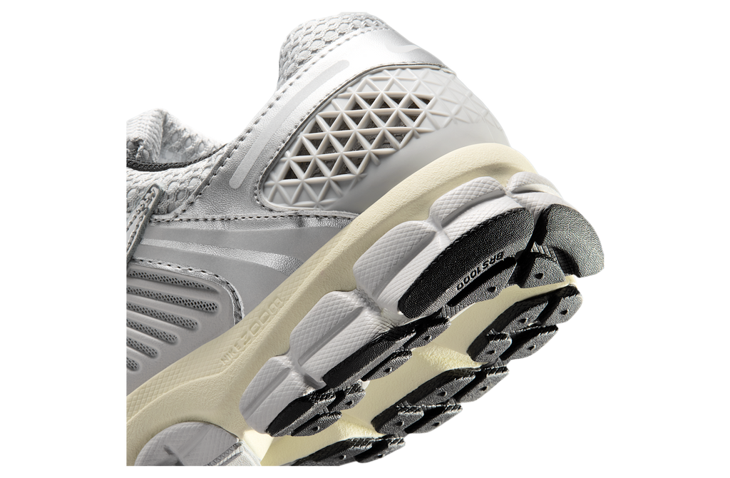 Nike Zoom Vomero 5 Grey Fog / Metallic Silver - Image 8