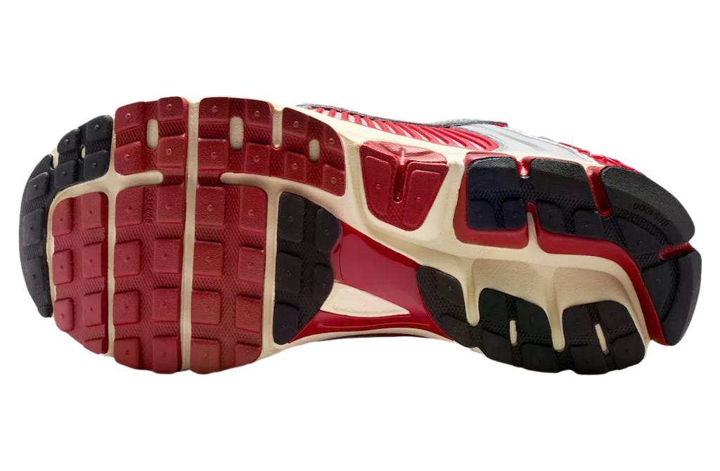 Nike Zoom Vomero 5 Gym Red / Metallic Silver - Image 6