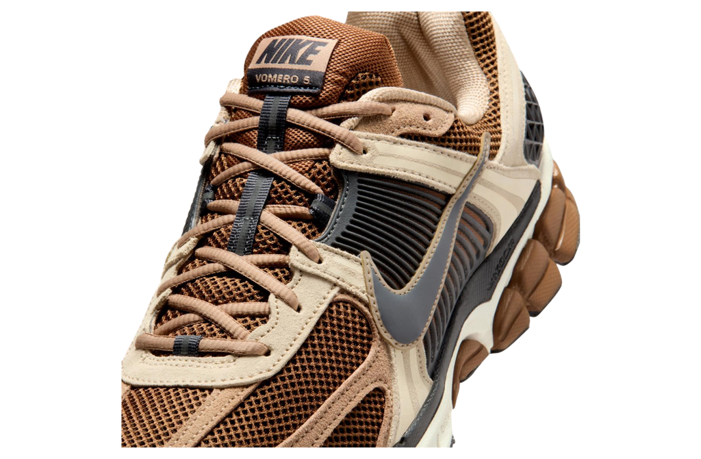 Nike Zoom Vomero 5 Light British Tan / British Khaki - Image 3