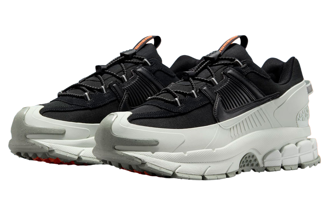 Nike Zoom Vomero 5 Roam Black / Light Silver - Image 2
