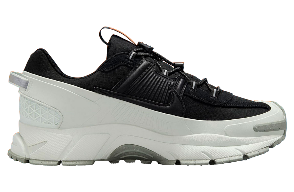 Nike Zoom Vomero 5 Roam Black / Light Silver - Image 3